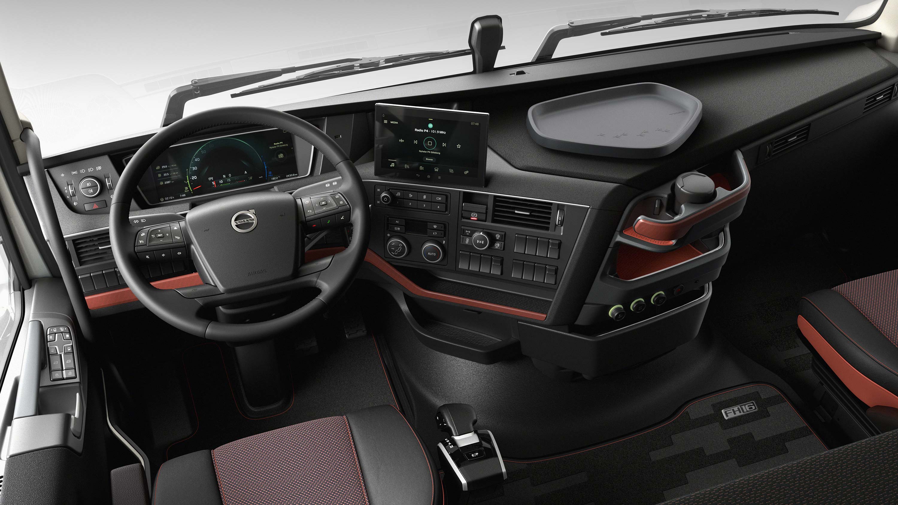 L'interfaccia del conducente del Volvo FH16 offre al conducente un controllo agevole.