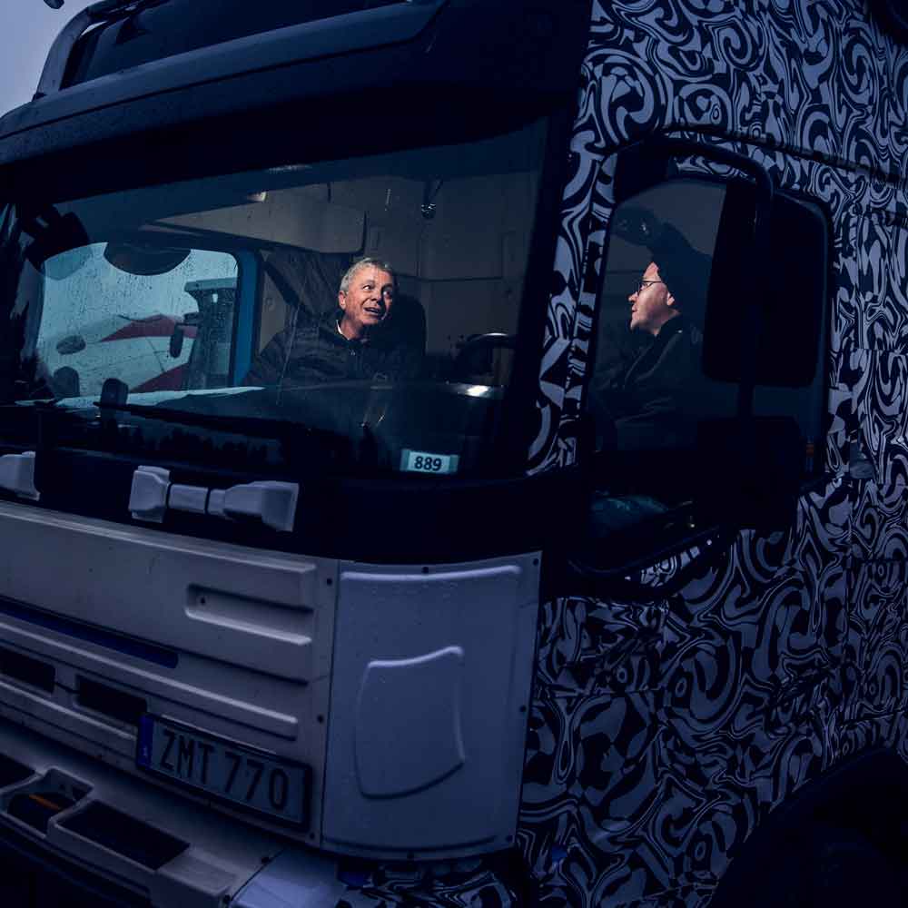 Dialogo tra il concessionario Volvo Trucks Eric Åström e Joakim Eriksson